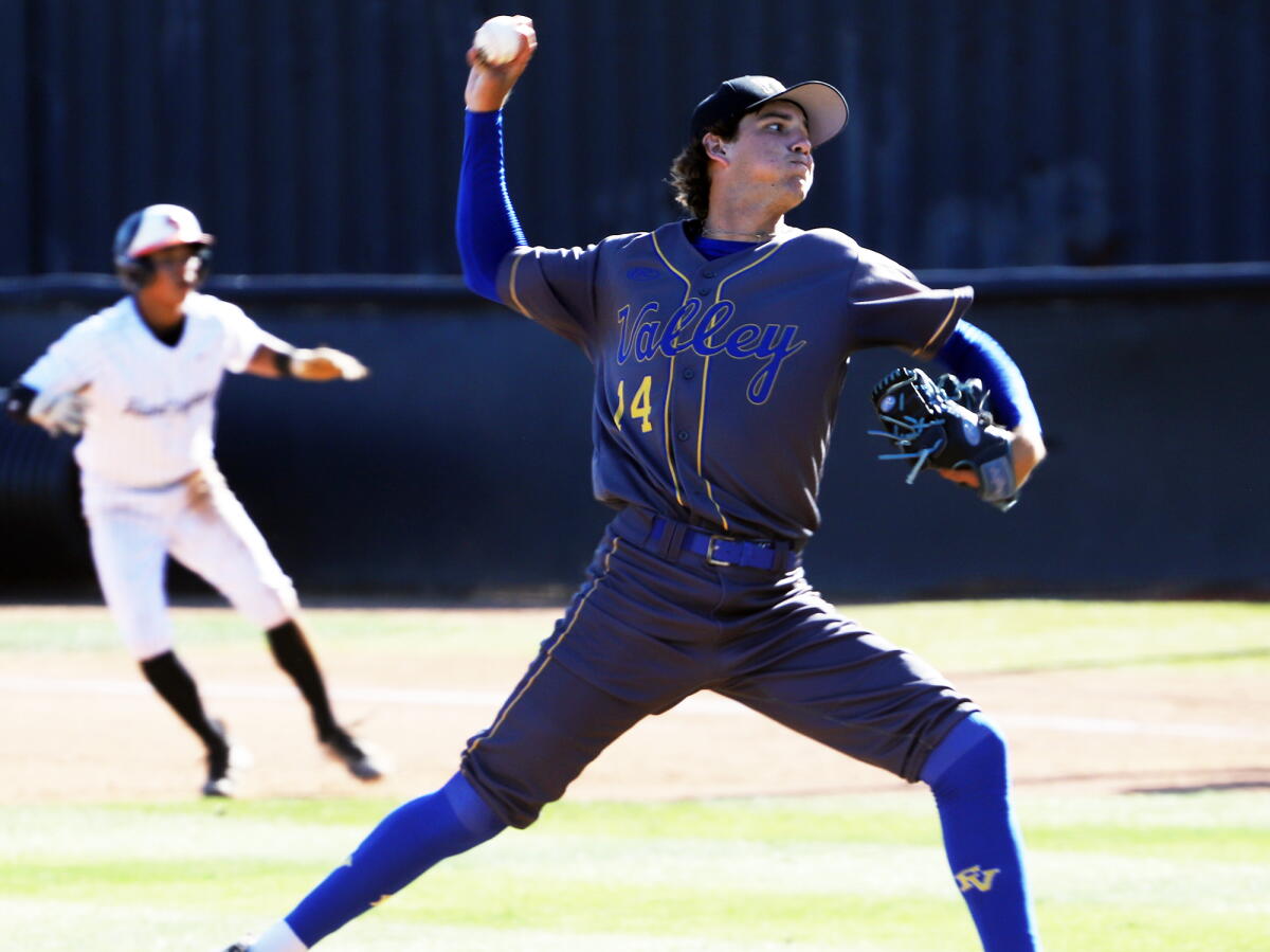 Hb Baseball Huntington Beach baseball tops Fountain Valley, stays undefeated in ...
