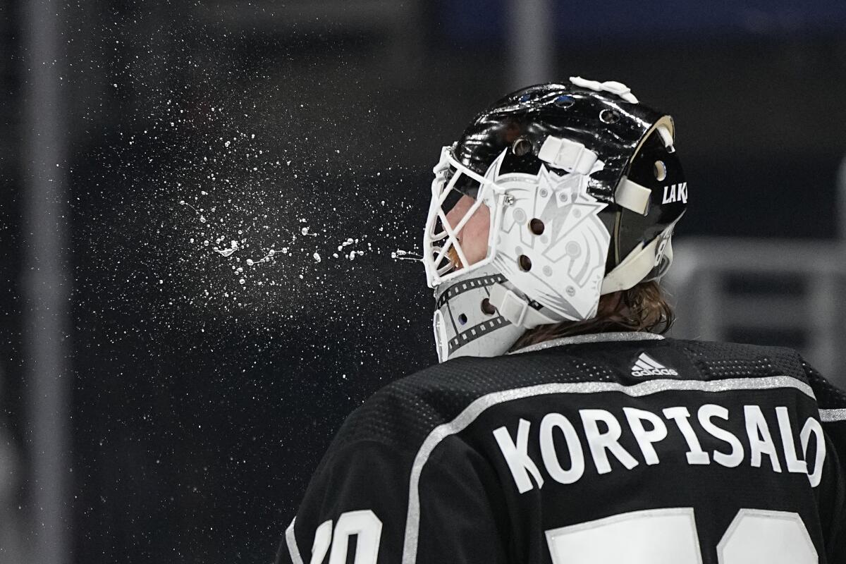 The Kings goalie situation looks solid. Who should be the #1? 