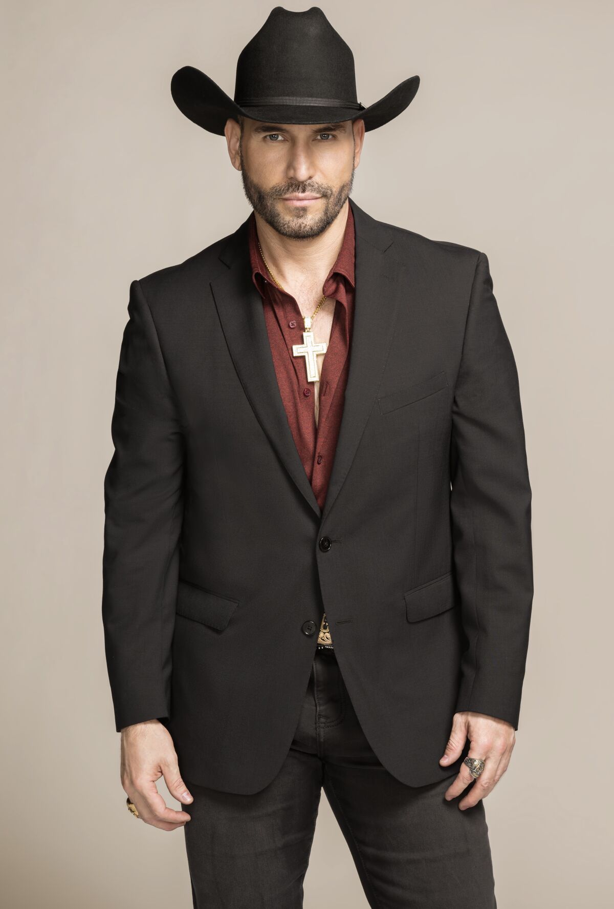 Rafael Amaya en su personificación de Aurelio Casillas.