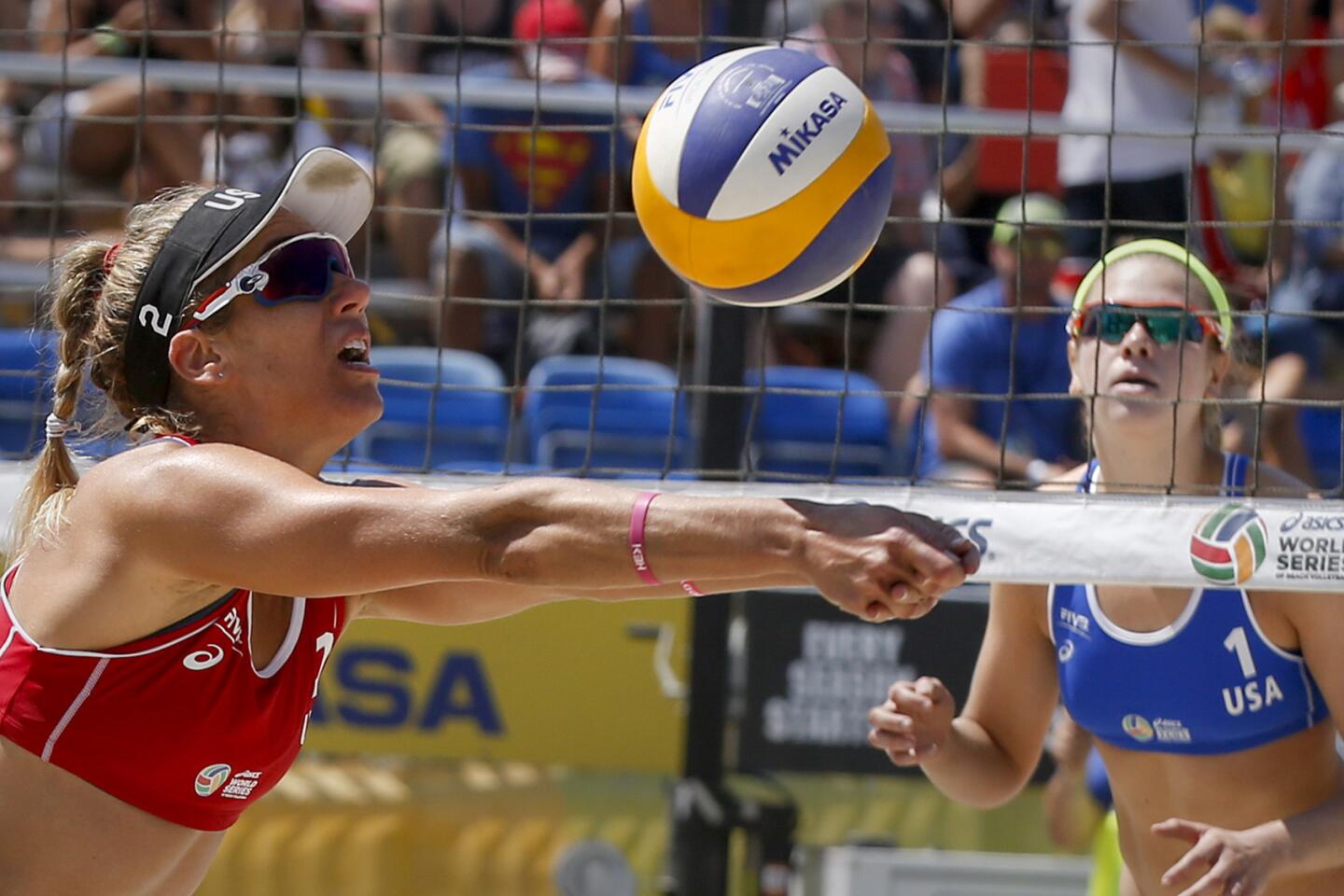 For April Ross, beach volleyball success is at her service - Los ...