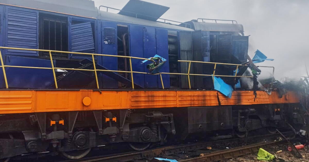 Photo: Los Angeles Times In this photo provided by the Ukrainian Ukrzaliznytsia Railway Company Press Office, a locomotive damaged in a Russian drone