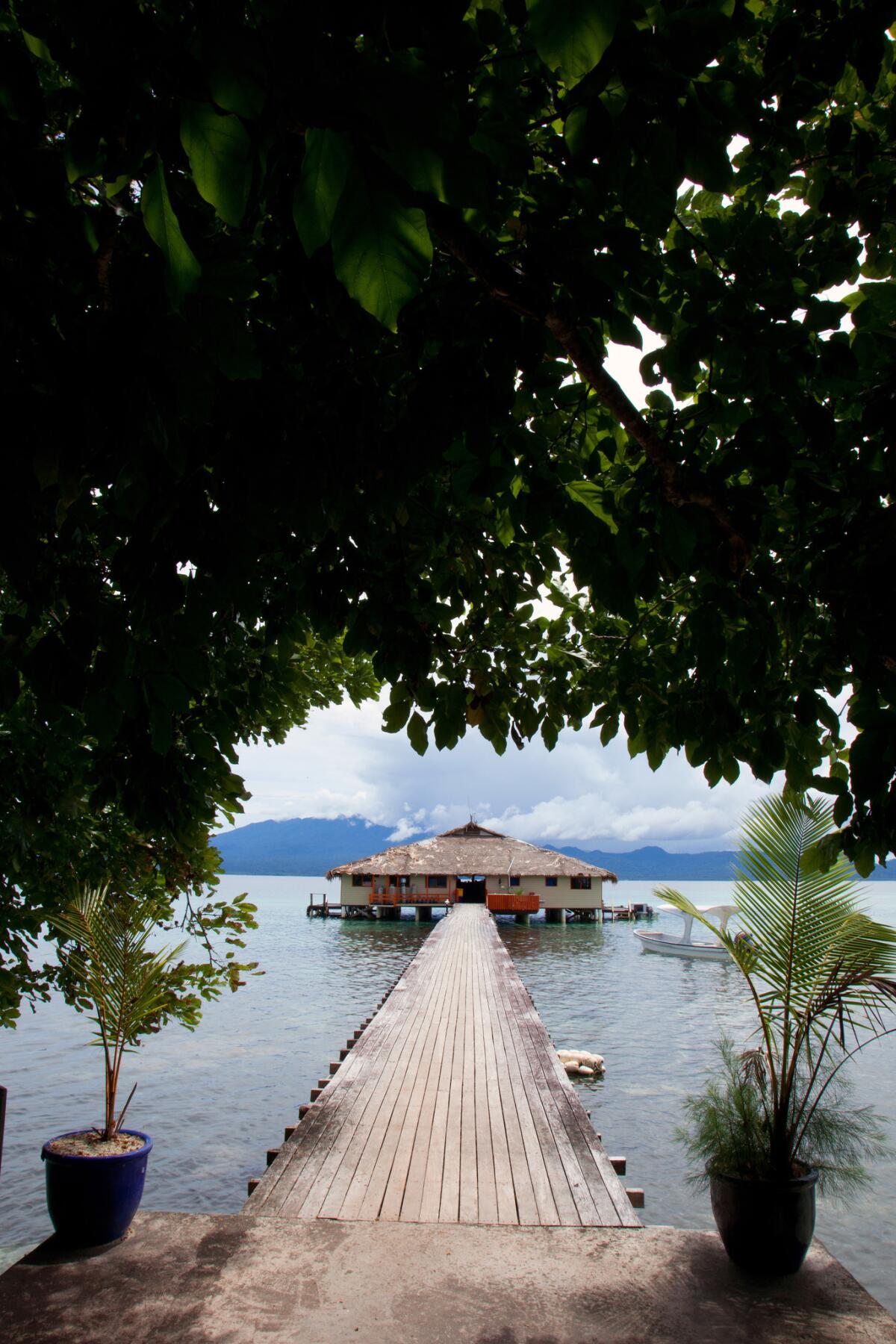 Fatboys Resort beside Gizo Lagoon.