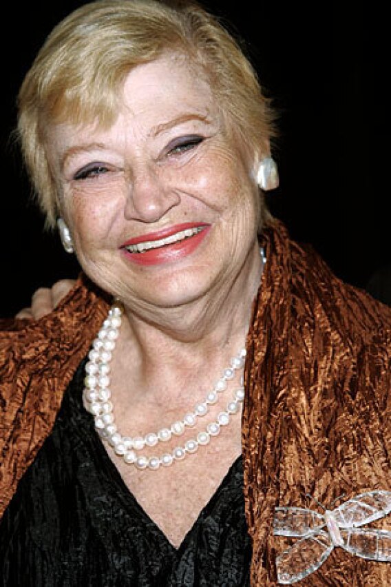 Mary Travers dies at 72; folk singer performed with the trio Peter