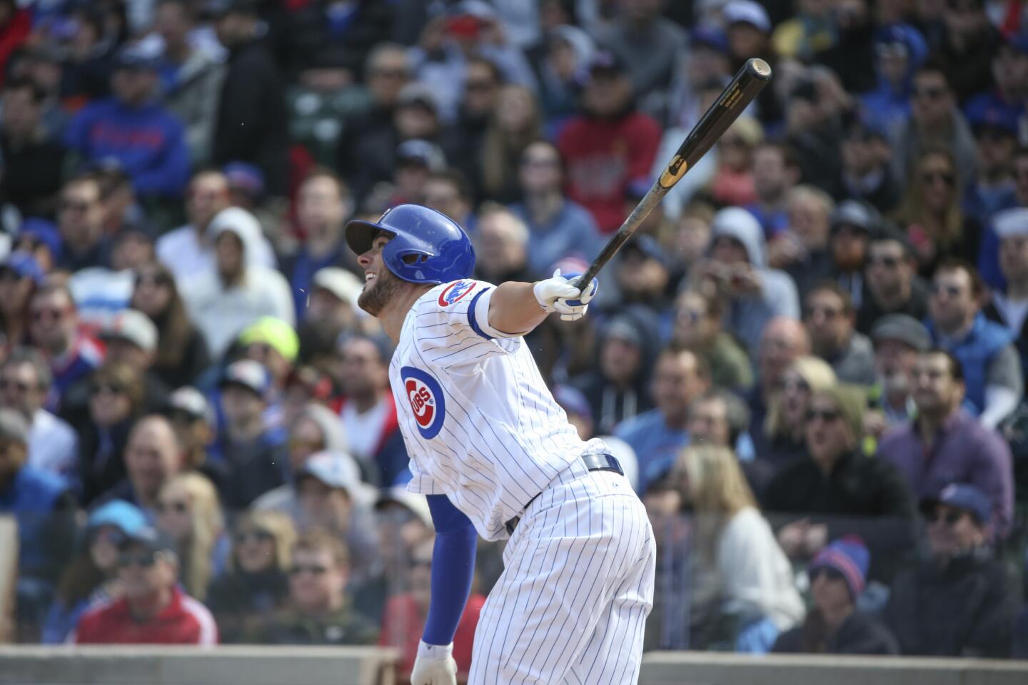 Kris Bryant hits an RBI single during the fifth inning.
