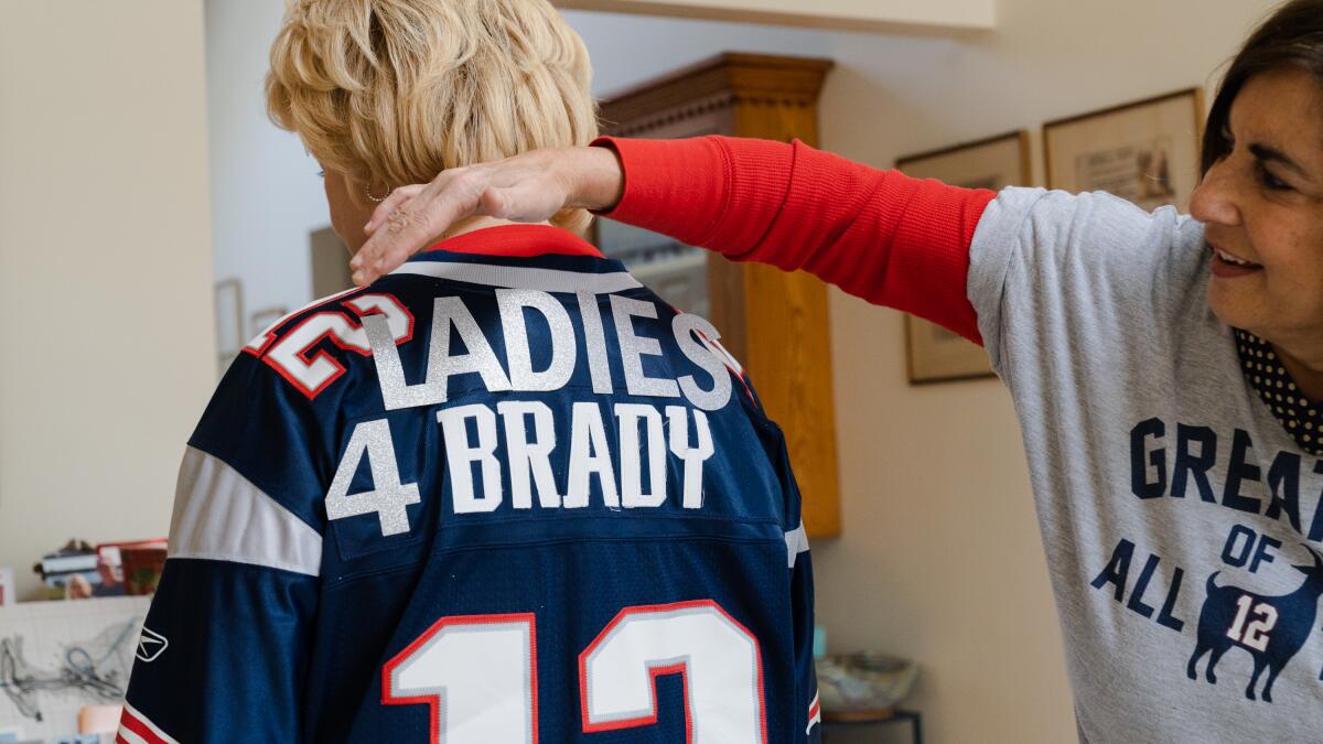 80 for Brady': These movie fans see themselves in the cast - Los