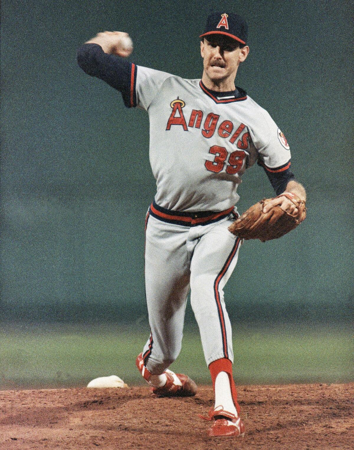 Angels' Mike Witt pitches against the Boston Red Sox in Game 1 of the 1986 ALCS.