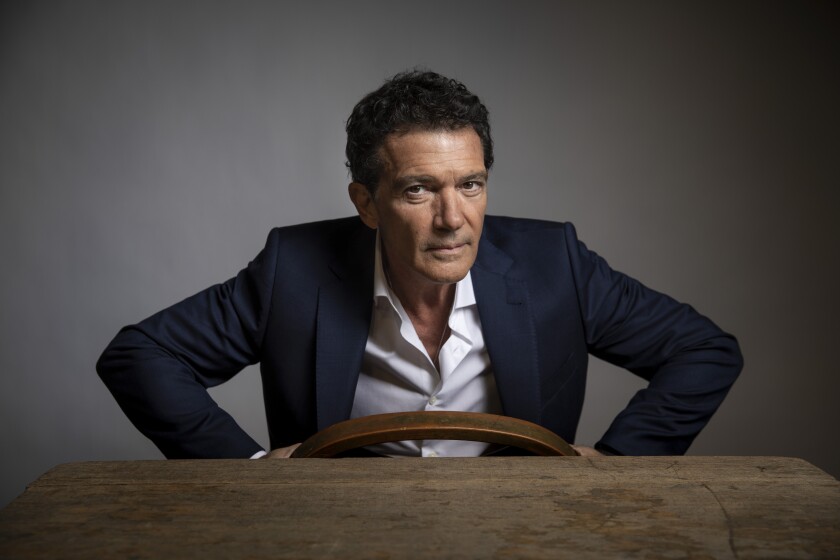 Es El Nominado Al Oscar Antonio Banderas Una Persona De Color