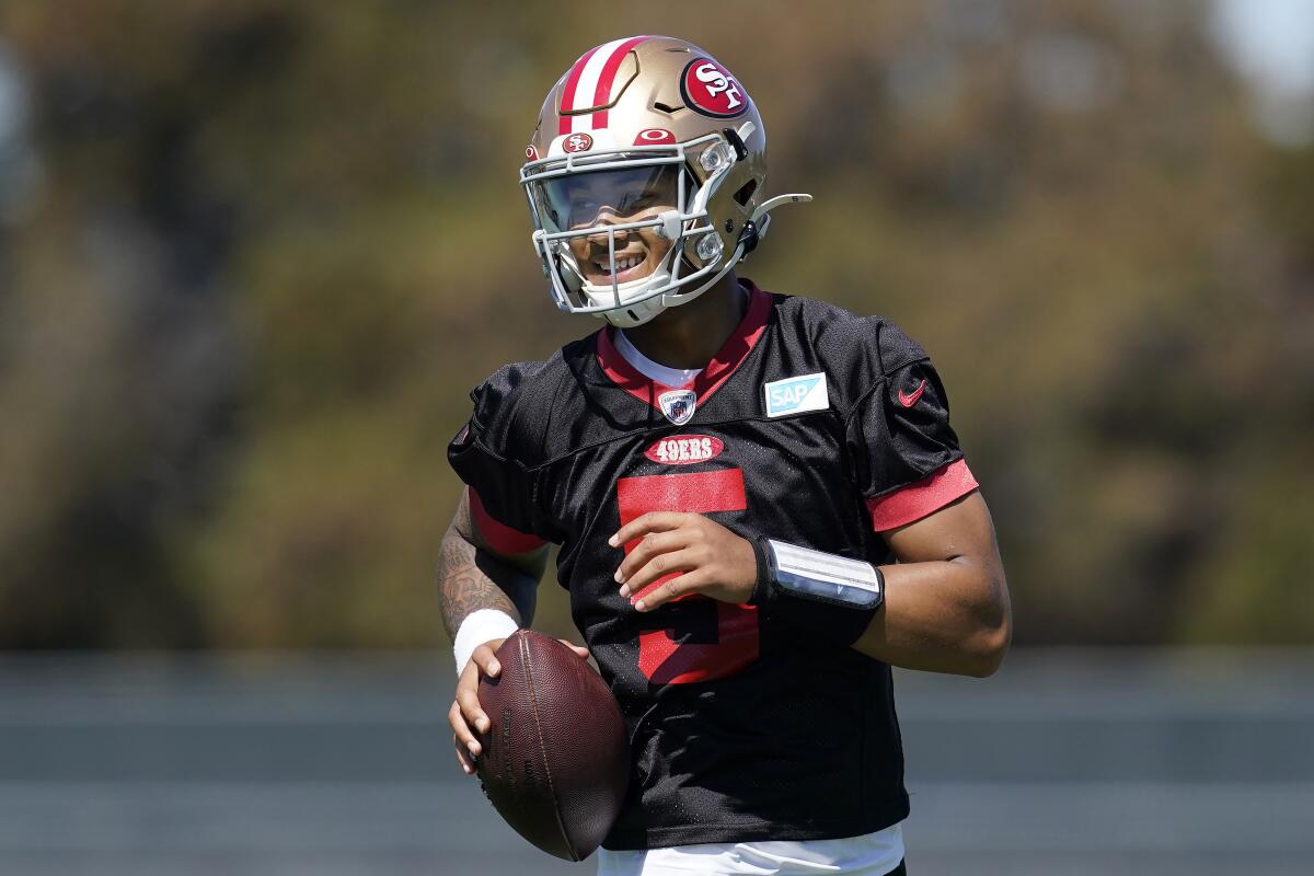 49ers' Trey Lance struggles through rough preseason opener