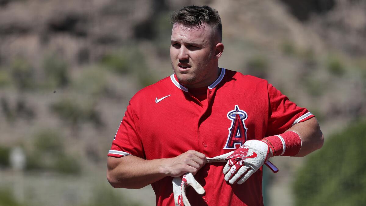 Coronavirus: Angels star Mike Trout is stuck at home too - Los