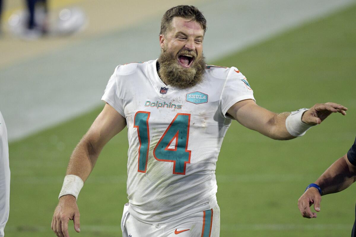 Fitzpatrick keeps his job as Dolphins QB for another week - The