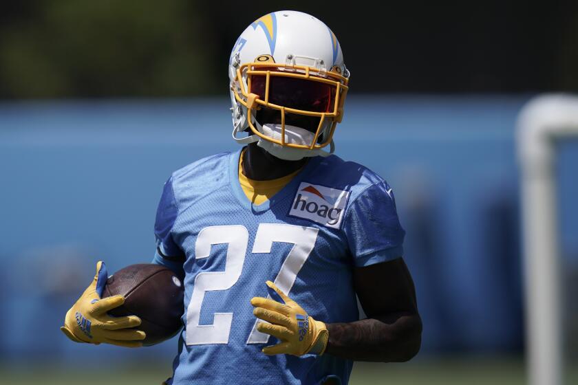 Cornerback J.C. Jackson still adjusting to Chargers' defense