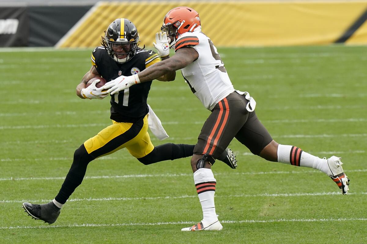 Pittsburgh Steelers wide receiver Chase Claypool in action.