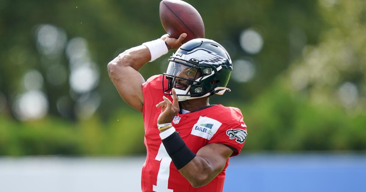 Jalen Hurts has invigorated the Philadelphia Eagles - The San Diego  Union-Tribune