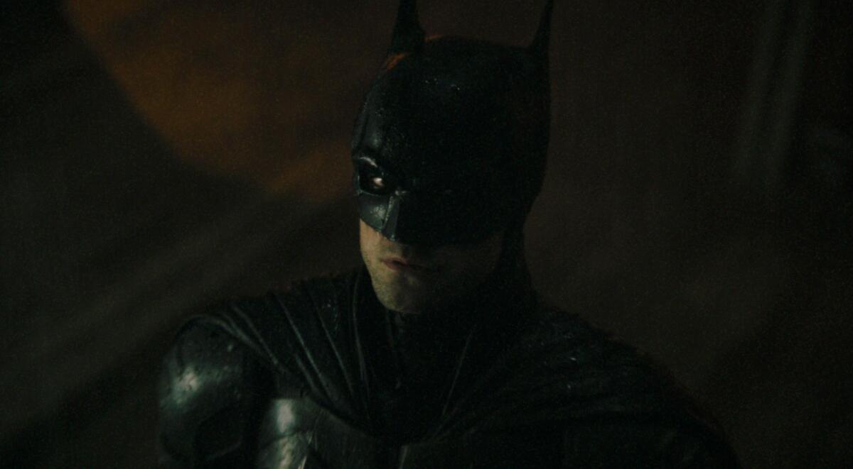 Robert Pattinson en una escena de "The Batman".