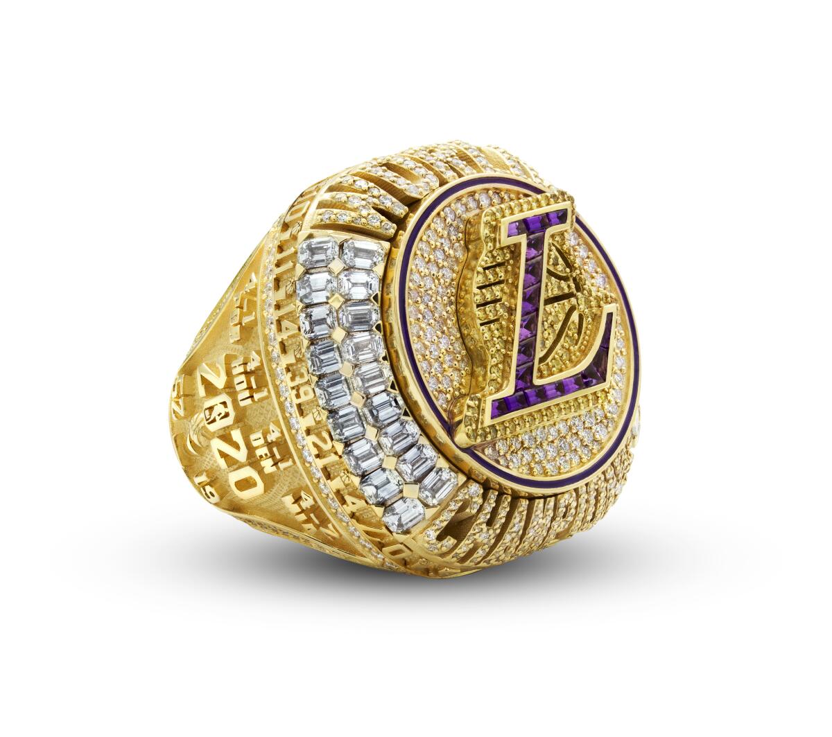 The Lakers hid Kobe tributes in their championship ring