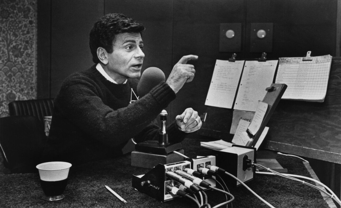 The Los Angeles-based disc jockey pioneered the nationally syndicated countdown-style radio show. His warm, distinctively husky tenor became one of the country's most instantly recognizable voices. He was 82.