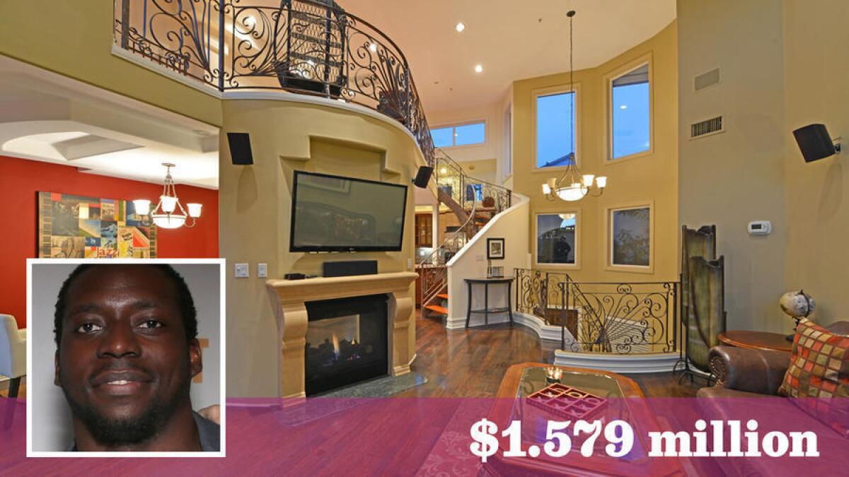 Former NFL tailback Rashard Mendenhall has listed his townhome in Santa Monica for sale at $1.579 million. (Chad Z. King / A Bird's Eye | Inset: Getty Images)