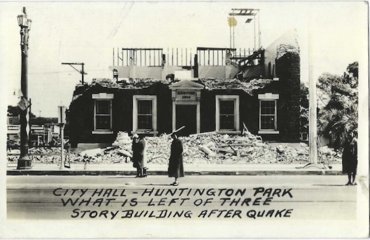 A postcard shows what was left of a three-story Huntington Park building after a 1933 earthquake.