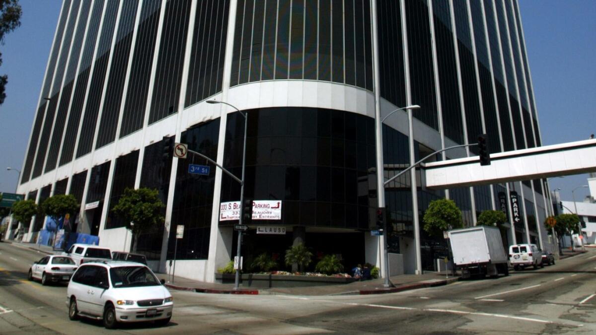 A Thursday mediation session that took place here, at L.A. Unified headquarters, west of downtown, led to no immediate breakthrough between the teachers union and district officials.