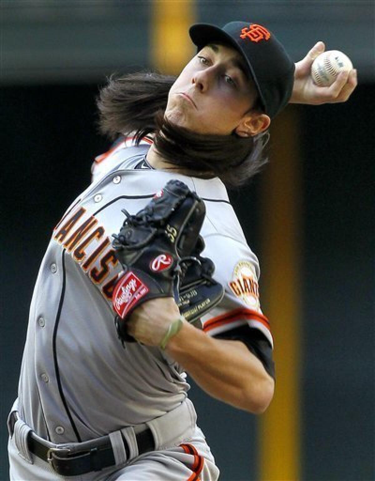 Four years later, Tim Lincecum returns to the Giants to honor