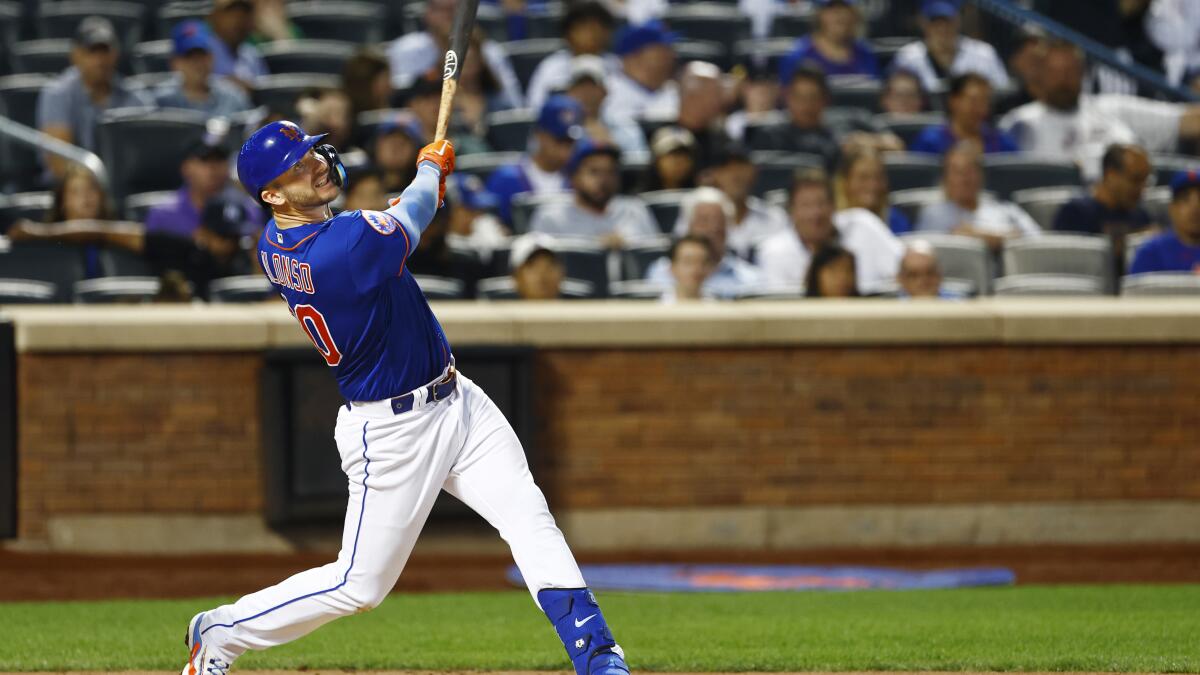 David Wright sees makings of new Mets captain in Pete Alonso