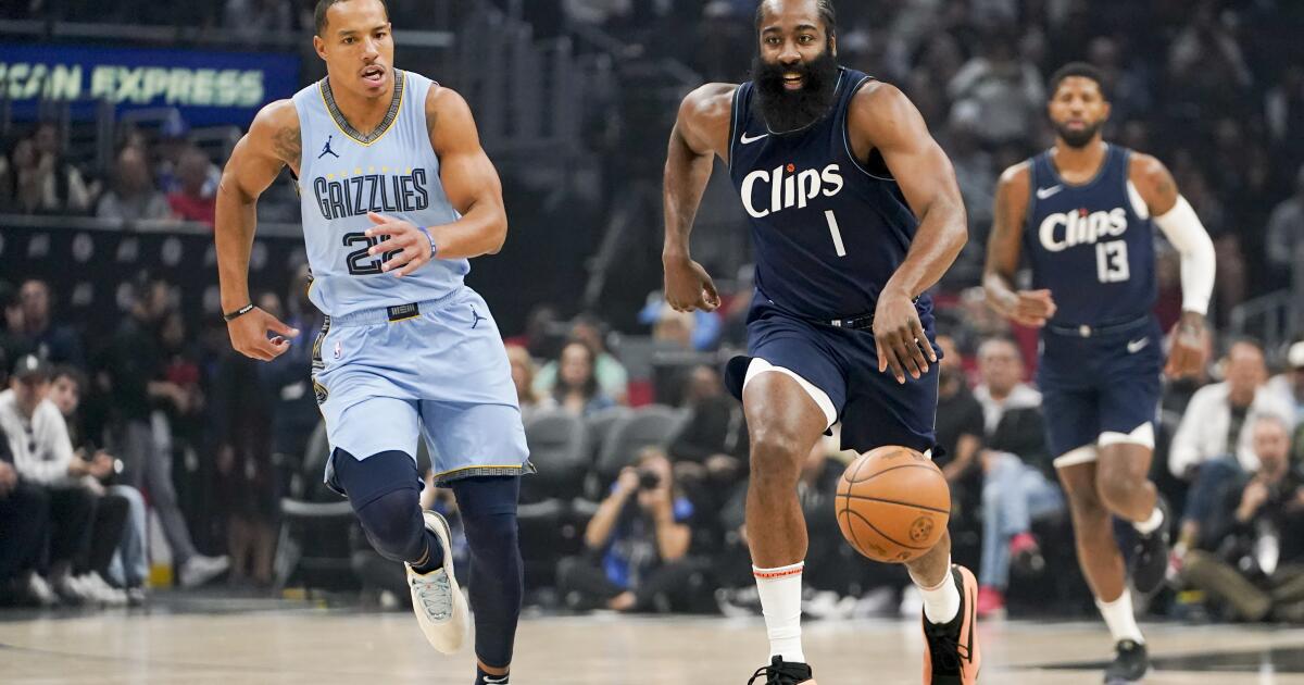 Les Clippers veulent que James Harden dirige, mais le processus est lent