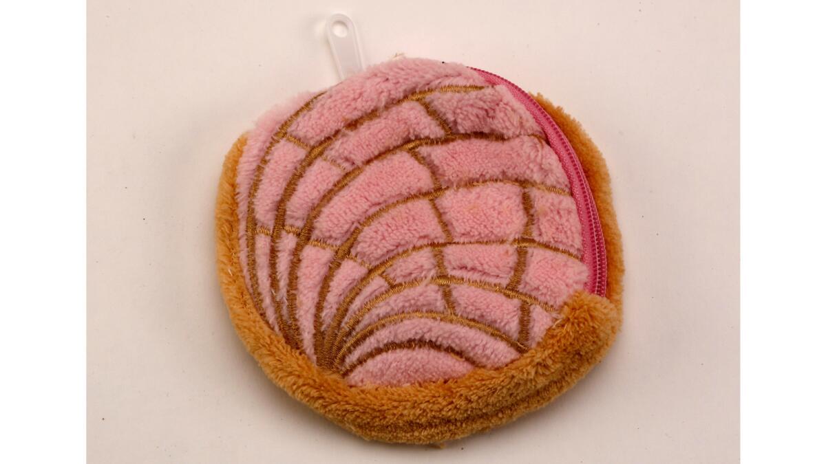 Concha (Mexican sweet bread called "shell") coin purse, $5.95 at Hecho con Cariño.