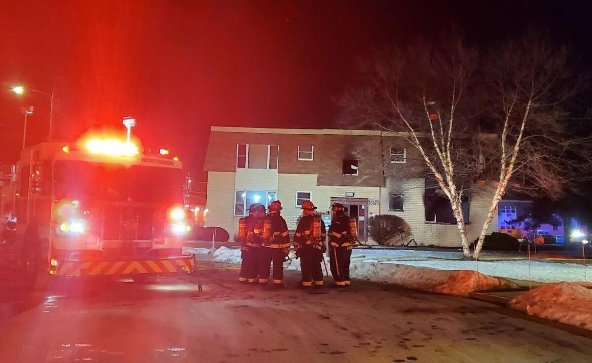 3 muertos en un incendio en apartamentos en Wisconsin