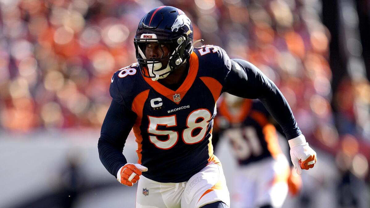 Rams acquire linebacker Von Miller in trade with Broncos - Los