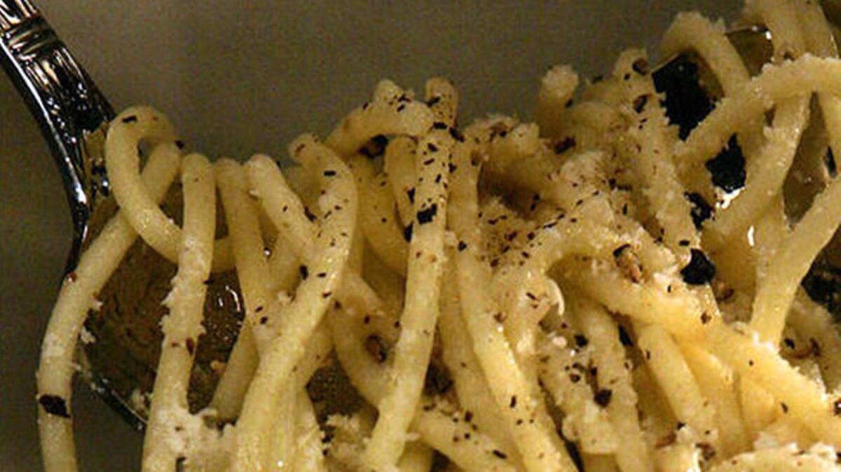 Dress up basic spaghetti with black pepper and pecorino cheese.