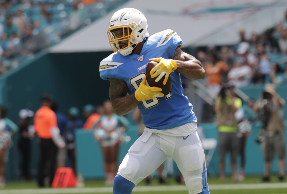 Chargers tight end Lance Kendricks catches a pass during the first half of a 30-10 victory over the Miami Dolphins on Sunday.