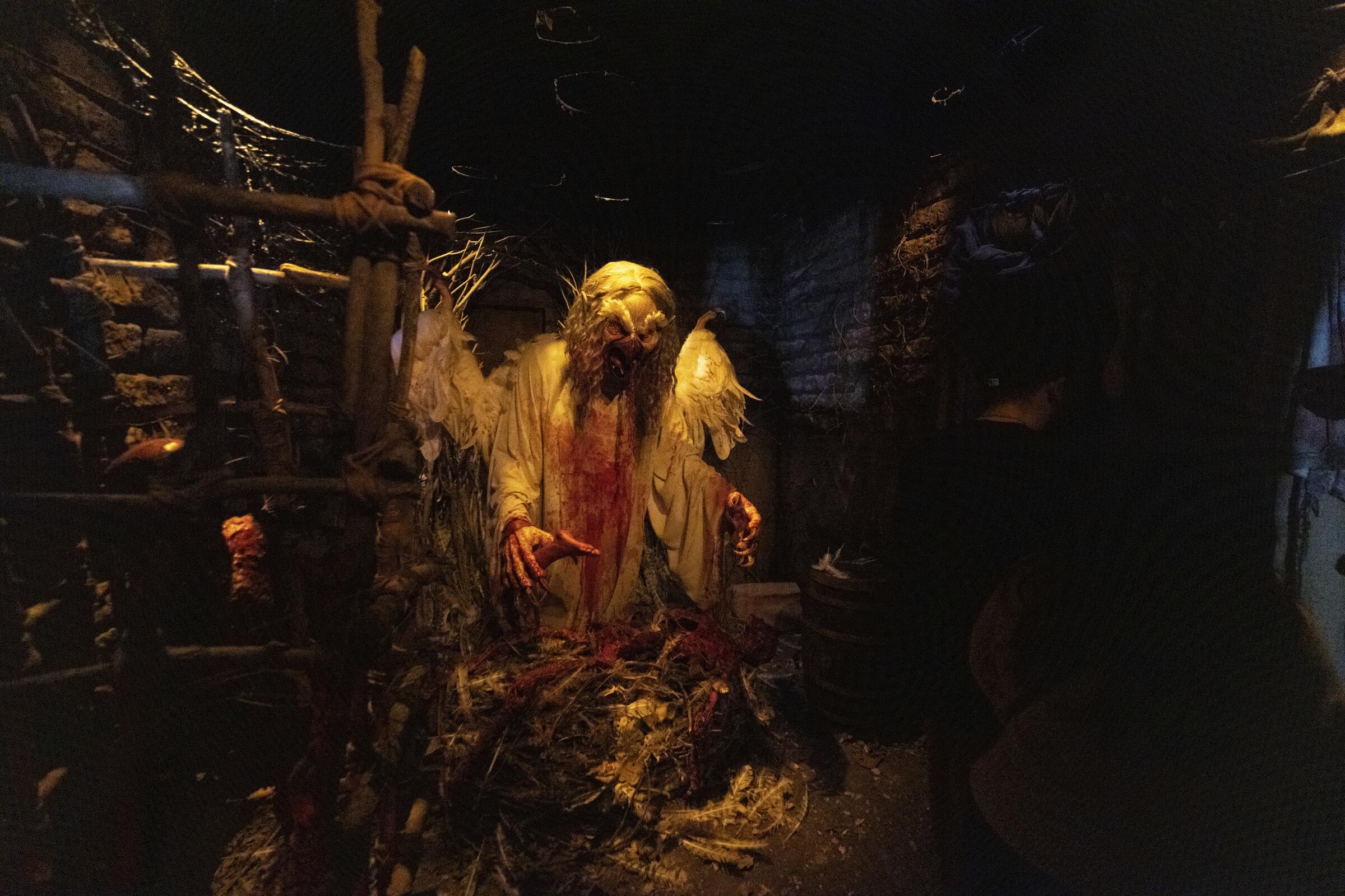 El mito de La Lechuza, representado ahora en un laberinto de Halloween Horror NIghts en Hollywod.