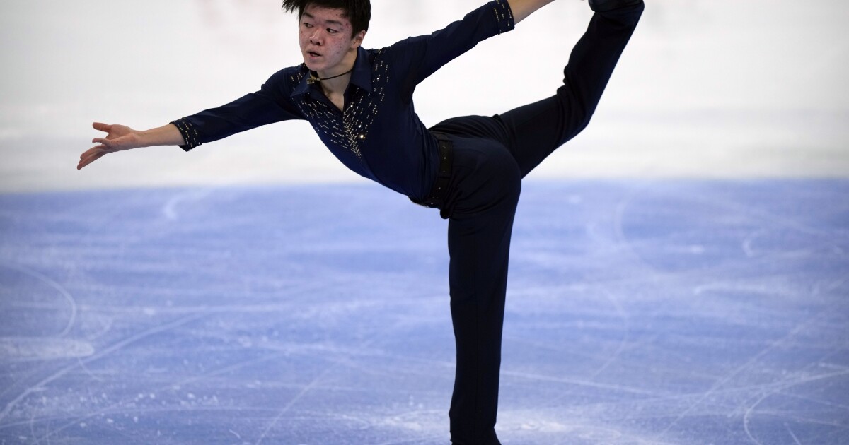 日本のフィギュアスケート選手が北京でオリンピックテストに勝つ