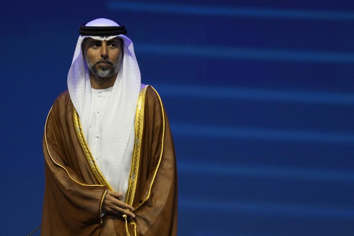 El ministro de energía de Emiratos Árabes Unidos, Suhail al-Mazrouei,