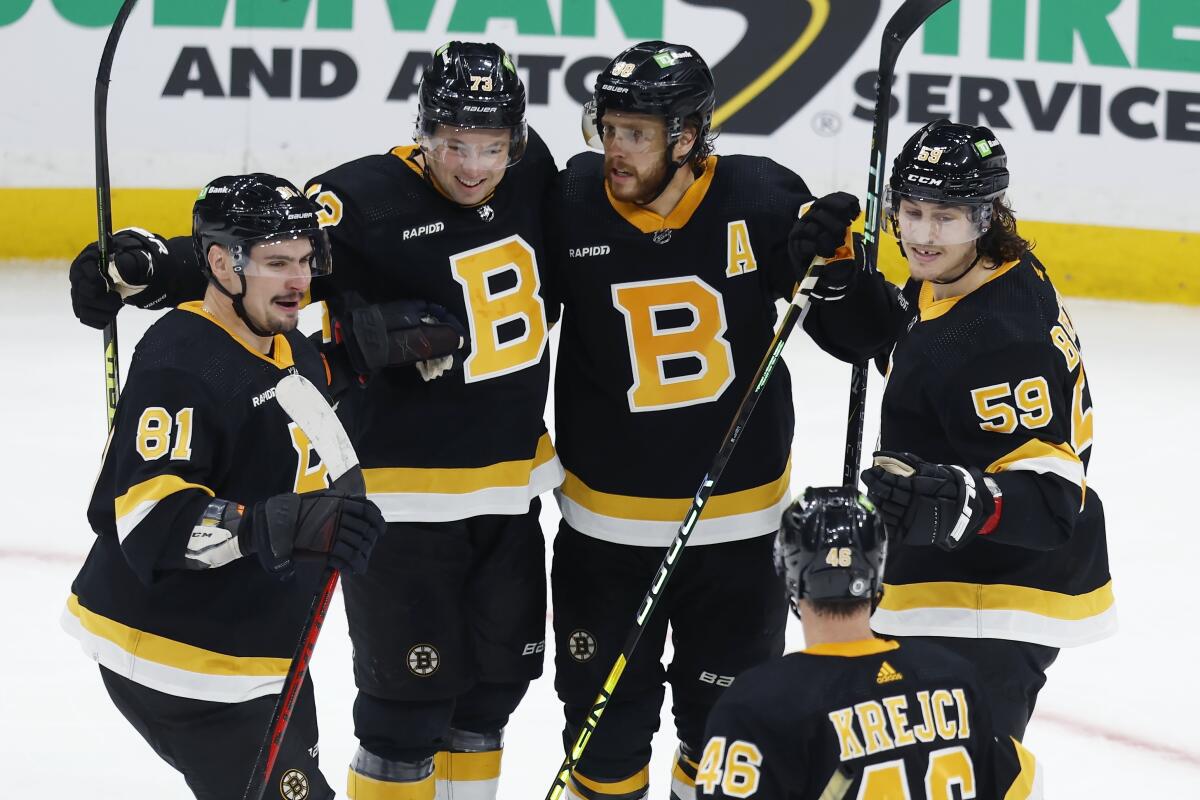 David Pastrnak starts Bruins comeback win against Jets