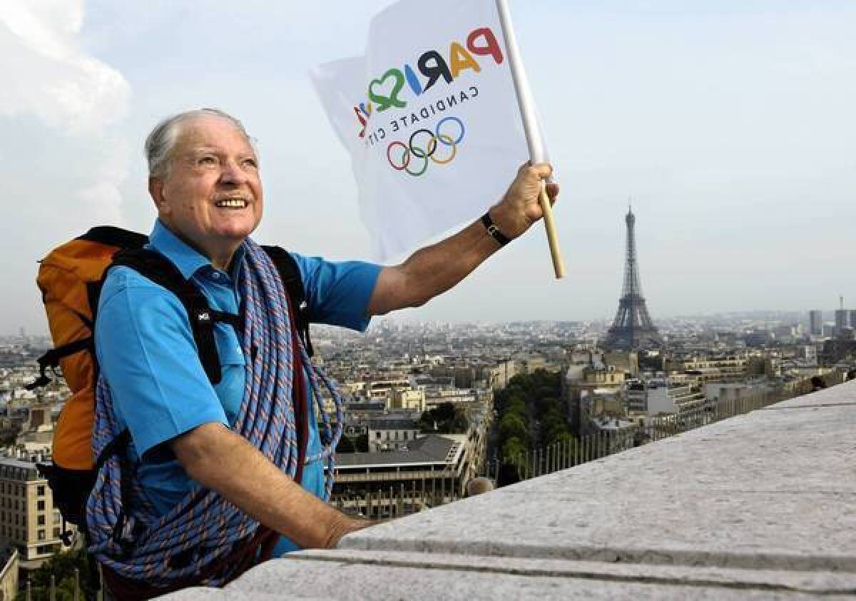 Noted French climber Maurice Herzog at the Arc de Triomphe in 2005.