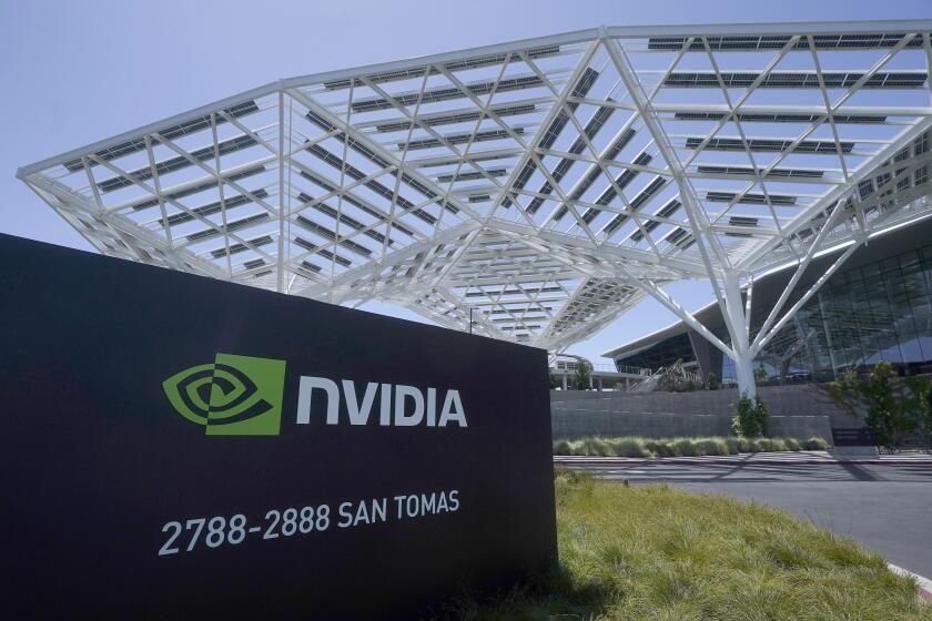En esta imagen del 31 de mayo de 2023 se ve un edificio de oficinas de Nvidia en Santa Clara, California. (AP Foto/Jeff Chiu, Archivo)