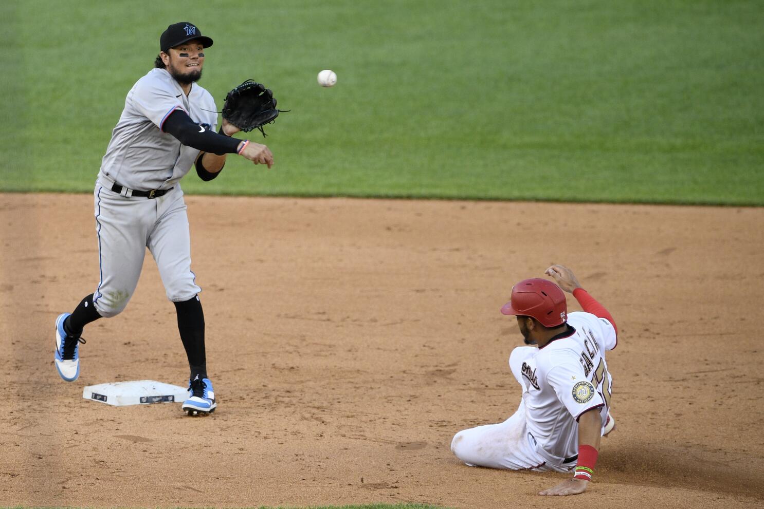 Nick Martinez escapes a jam, 05/31/2023