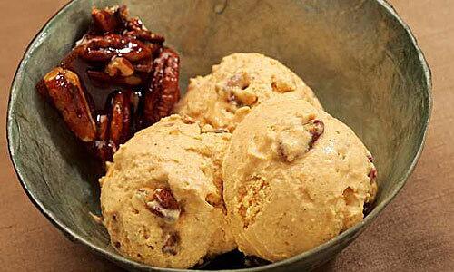 Pumpkin pie ice cream with pecan praline