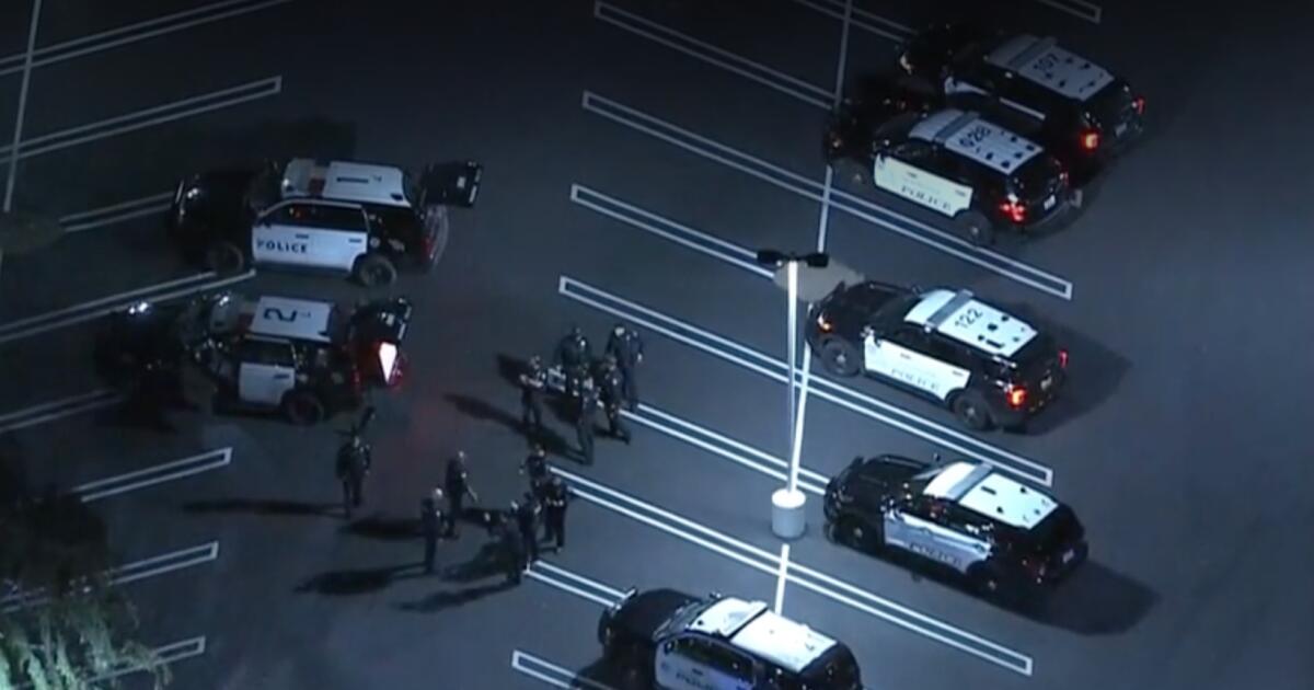 Polícia mata suposto atirador em Pasadena; 1 soldado morto, 1 outro ferido