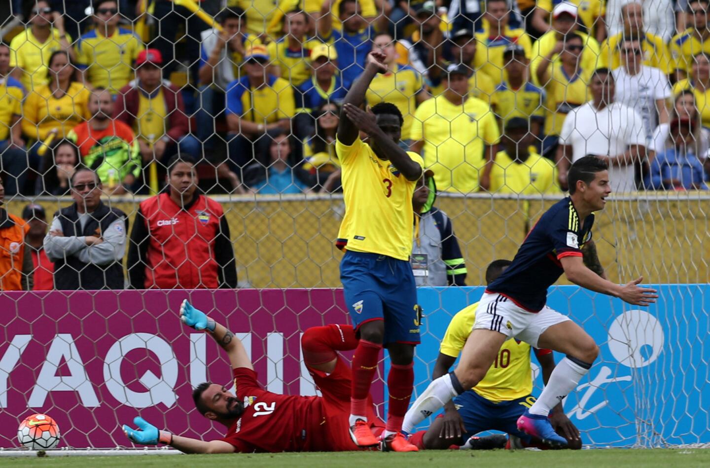 Football Soccer- Ecuador v Colombia- World Cup 2018 Qualifiers - Quito, Ecuador - 28/3/17. Colombia's Juan Cuadrado (L) celebrates with teammates after scoring against Ecuador. REUTERS/Henry Romero ** Usable by SD ONLY **