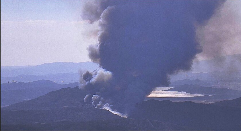 Hemet Fire Structures burning as fast-moving fire in Hemet explodes in size - Los