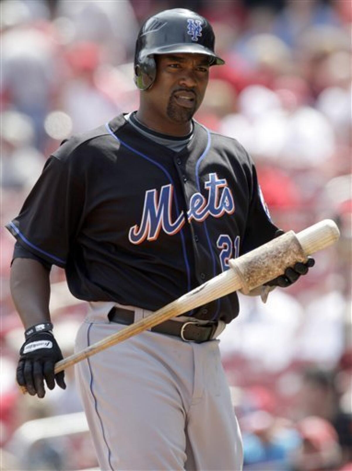 Mets 1B Delgado to undergo surgery on right hip - The San Diego