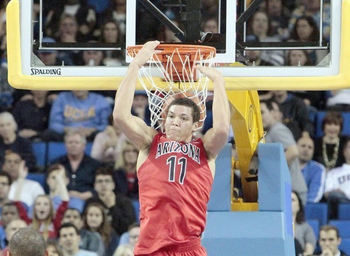 Aaron Gordon and the No. 1 ranked Arizona Wildcats will look to continue their unbeaten streak Sunday against USC at the Galen Center.
