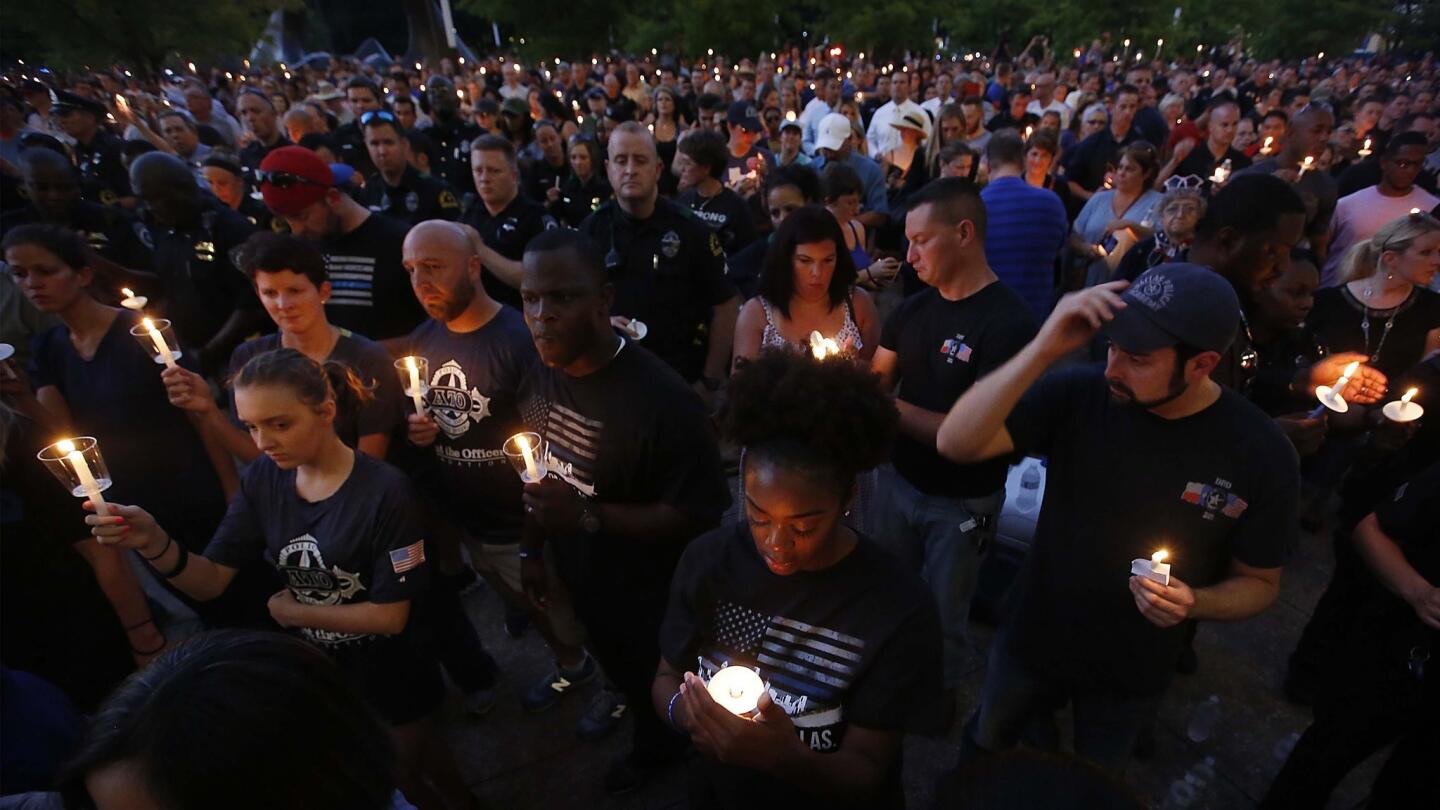 Dallas Strong candlelight vigil