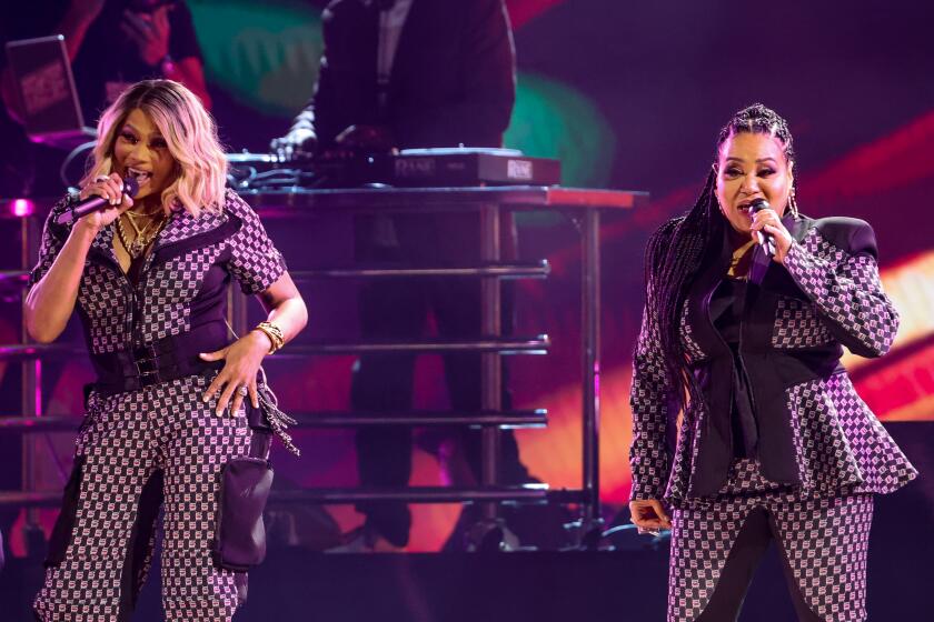 LOS ANGELES, CALIFORNIA - FEBRUARY 5: 65th GRAMMY AWARDS - Sandra Denton and Cheryl James of Salt-N-Pepa perform at the 65th Grammy Awards, held at the Crytpo.com Arena on February 5, 2023. -- (Photo by Robert Gauthier / Los Angeles Times)