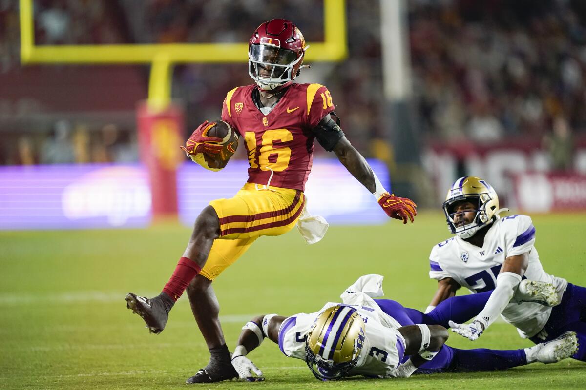 No. 6 Oregon hosts the USC Trojans for first time since 2015 - The San  Diego Union-Tribune