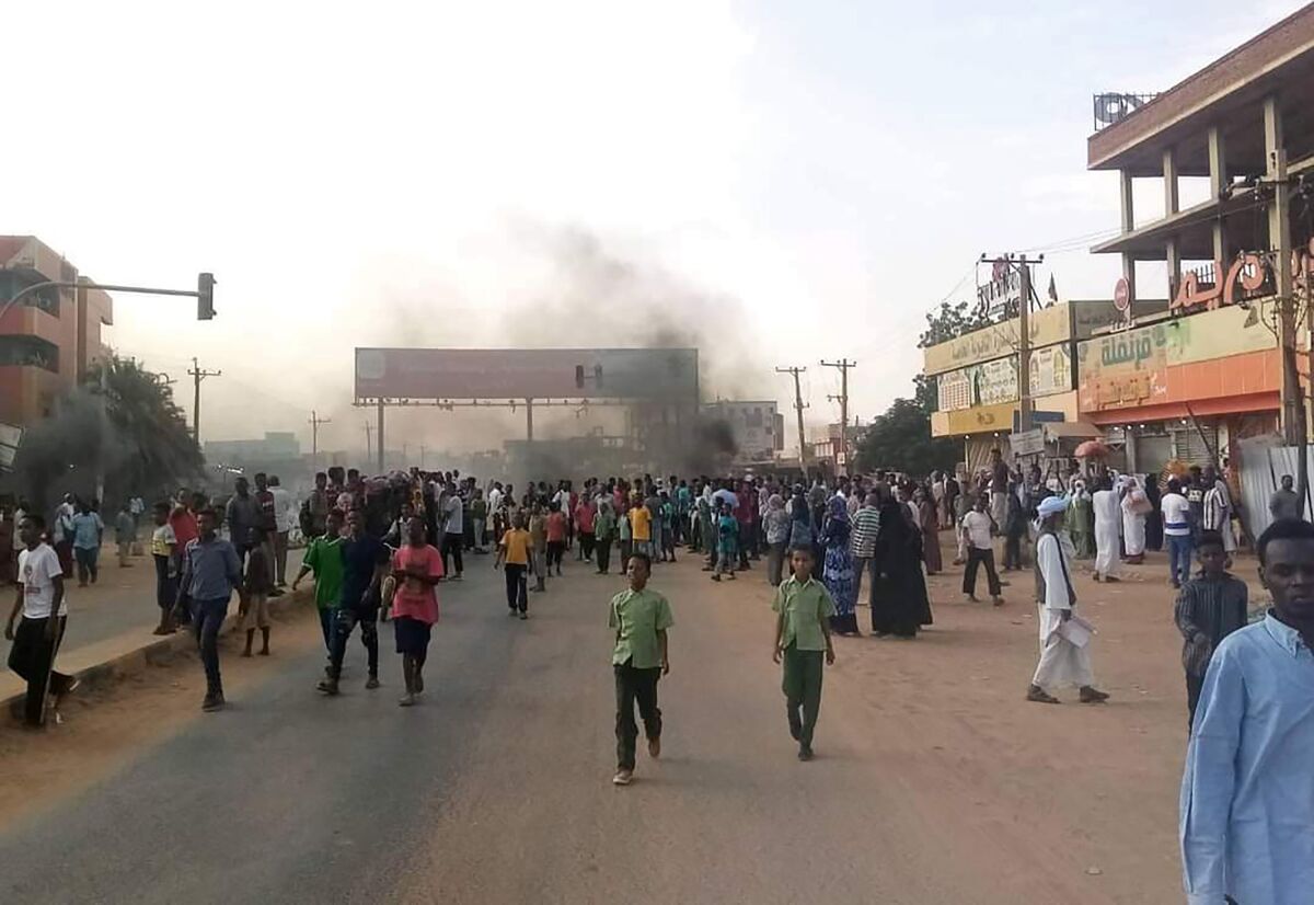 Pro-democracy protesters in the streets of Khartoum, Sudan