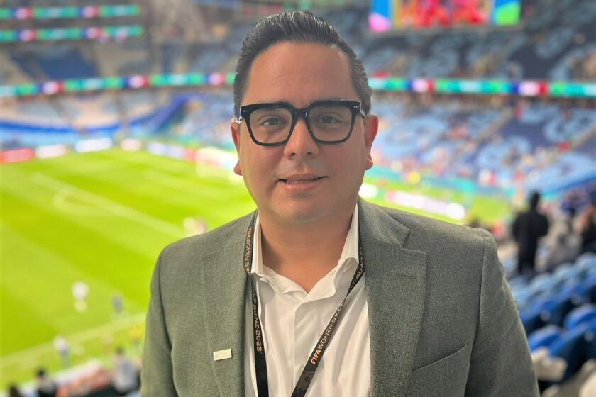 Guillermo Zamarripa durante el Mundial de Futbol Femenil de la FIFA en Australia y Nueva Zelanda el pasado verano.