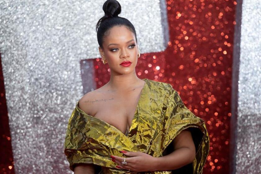 La cantante y actriz barbadense Rihanna posa durante el estreno europeo del filme 'Oceans 8', el miércoles 13 de junio de 2018, en Leicester Square, centro de Londres (Reino Unido). EFE/Archivo